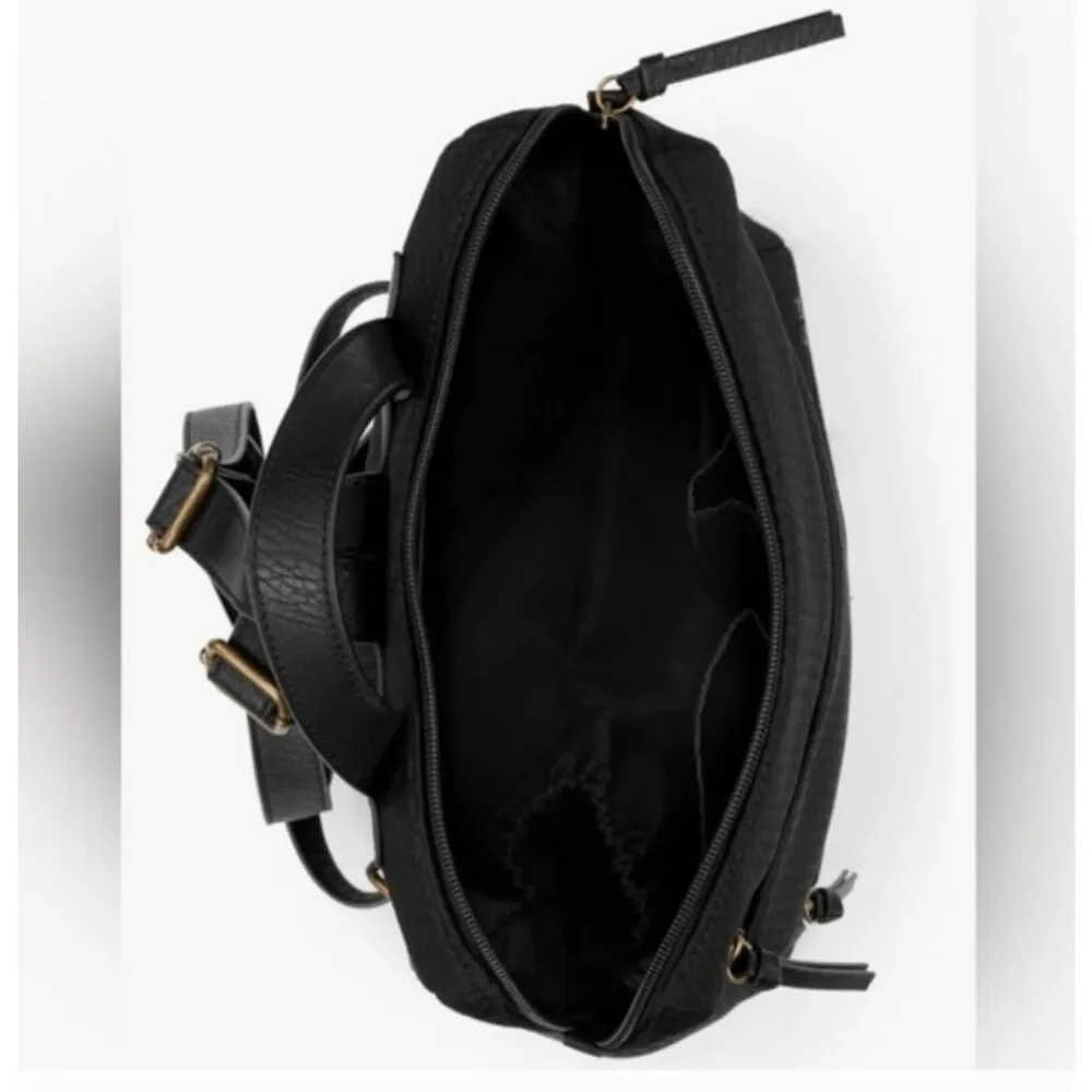 The Sak Olvera🖤 Black Quilted Neoprene Backpack